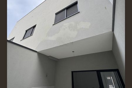 Casa à venda com 120m², 3 quartos e 2 vagas