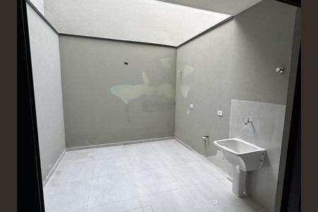 Casa à venda com 120m², 3 quartos e 2 vagas