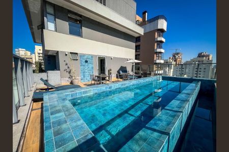 Studio para alugar com 25m², 1 quarto e sem vaga Studio para alugar com 25m², 1 quarto e sem vagaPiscina
