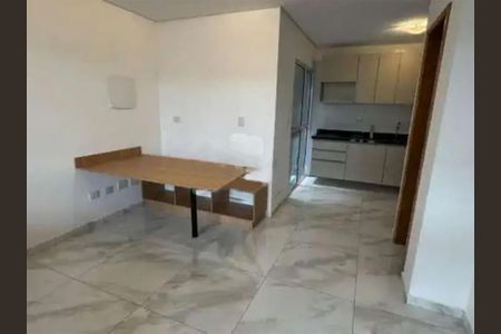 Casa à venda com 3 quartos, 90m² em Vila Ivone, São Paulo