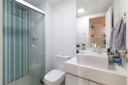 Apartamento à venda com 50m², 2 quartos e 1 vaga Apartamento à venda com 50m², 2 quartos e 1 vagaBanheiro