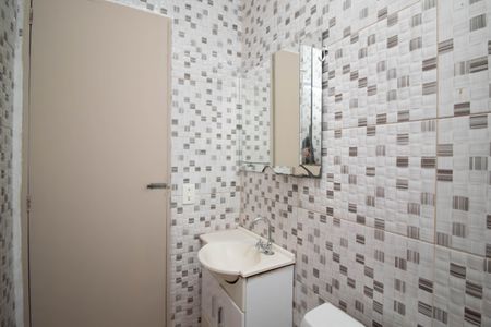 Casa para alugar com 125m², 3 quartos e 1 vaga Casa para alugar com 125m², 3 quartos e 1 vagaBanheiro Social