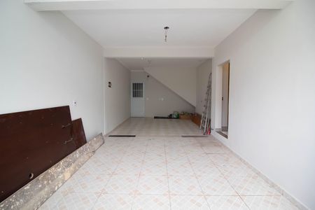 Casa para alugar com 125m², 3 quartos e 1 vaga Casa para alugar com 125m², 3 quartos e 1 vagaGaragem