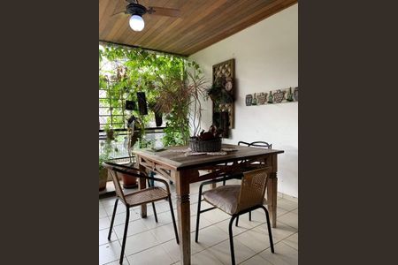 Apartamento à venda com 109m², 2 quartos e 1 vaga