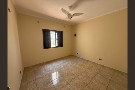 Casa à venda com 170m², 3 quartos e 1 vaga