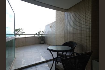 Apartamento para alugar com 90m², 2 quartos e 1 vagaVaranda