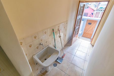 Casa para alugar com 50m², 2 quartos e 1 vagaÁrea de serviço