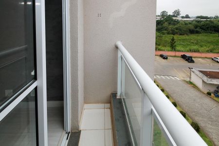 Varanda Sala de apartamento para alugar com 2 quartos, 50m² em Bairro Nakamura Park, Cotia