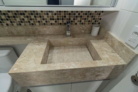 Apartamento à venda com 34m², 1 quarto e 1 vaga Apartamento à venda com 34m², 1 quarto e 1 vagaBanheiro da Suíte