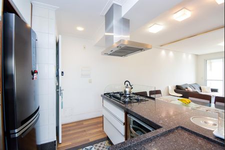 Apartamento à venda com 77m², 2 quartos e 2 vagasCozinha