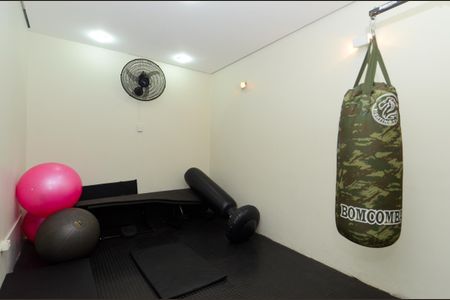 Apartamento à venda com 77m², 2 quartos e 2 vagasAcademia