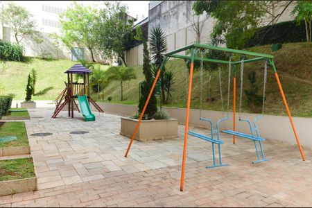 Apartamento à venda com 77m², 2 quartos e 2 vagasÁrea comum - Playground