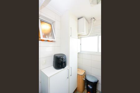 Apartamento à venda com 77m², 2 quartos e 2 vagasÁrea de Serviço
