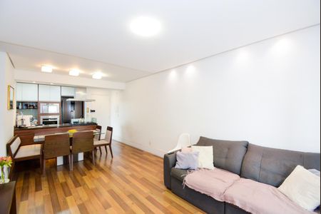Apartamento à venda com 77m², 2 quartos e 2 vagasSala