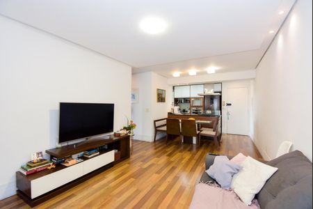 Apartamento à venda com 77m², 2 quartos e 2 vagasSala