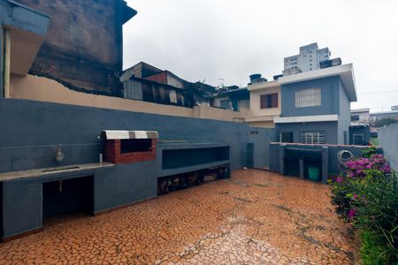 Casa para alugar com 180m², 2 quartos e 2 vagasQuintal