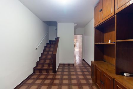 Casa para alugar com 180m², 2 quartos e 2 vagasSala