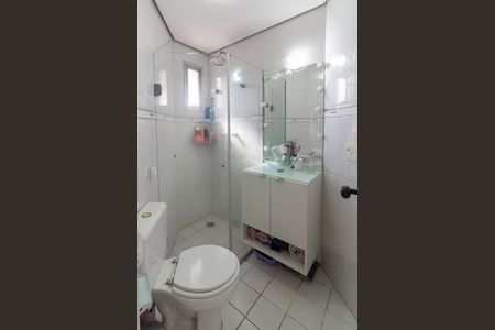 Apartamento à venda com 73m², 3 quartos e 1 vaga Apartamento à venda com 73m², 3 quartos e 1 vagaBanheiro Suíte