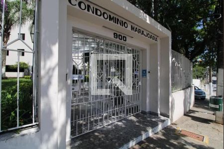 Apartamento à venda com 73m², 3 quartos e 1 vaga Apartamento à venda com 73m², 3 quartos e 1 vagaFachada