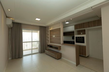 SALA DOIS AMBIENTES de apartamento para alugar com 2 quartos, 62m² em Cambuí, Campinas