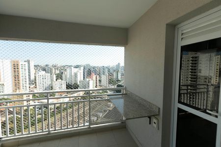 VARANDA de apartamento para alugar com 2 quartos, 62m² em Cambuí, Campinas