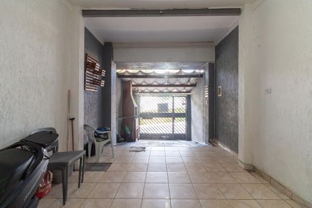 Casa à venda com 76m², 2 quartos e 2 vagasGaragem