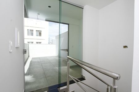 Apartamento à venda com 77m², 2 quartos e 2 vagasCobertura