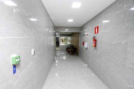 Apartamento à venda com 77m², 2 quartos e 2 vagasHall de entrada
