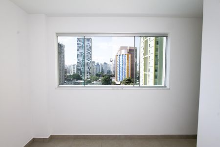 Apartamento à venda com 77m², 2 quartos e 2 vagasSuíte
