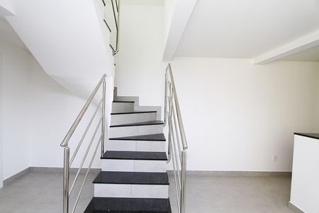 Apartamento à venda com 77m², 2 quartos e 2 vagasSala