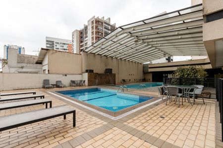 Studio à venda com 25m², 1 quarto e sem vaga Studio à venda com 25m², 1 quarto e sem vagaPiscina