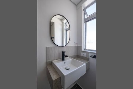 Apartamento à venda com 84m², 2 quartos e 2 vagas Apartamento à venda com 84m², 2 quartos e 2 vagasBanheiro