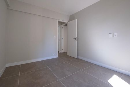 Apartamento à venda com 84m², 2 quartos e 2 vagas Apartamento à venda com 84m², 2 quartos e 2 vagasQuarto 2