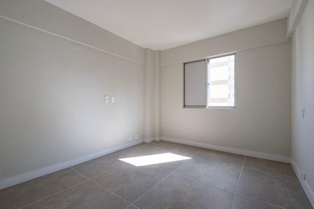 Apartamento à venda com 84m², 2 quartos e 2 vagas Apartamento à venda com 84m², 2 quartos e 2 vagasSuíte