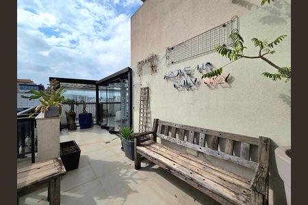 Apartamento para alugar com 101m², 1 quarto e 1 vagaCobertura