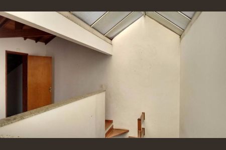 Casa à venda com 3 quartos, 300m² em Jardim Santa Mena, Guarulhos