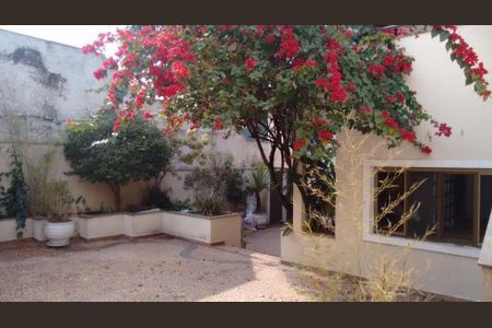 Casa à venda com 3 quartos, 300m² em Jardim Santa Mena, Guarulhos