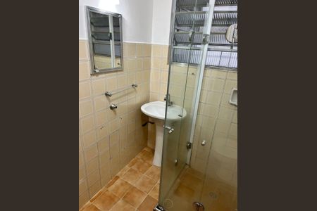 Apartamento à venda com 57m², 2 quartos e sem vaga Apartamento à venda com 57m², 2 quartos e sem vagaBanheiro