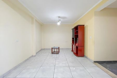 Casa à venda com 120m², 1 quarto e 2 vagasSala