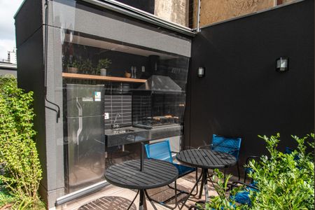 Apartamento à venda com 28m², 1 quarto e 1 vagaÁrea comum - Churrasqueira