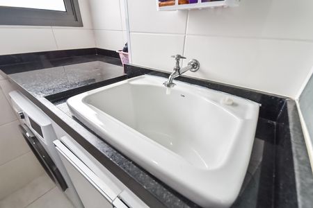Apartamento à venda com 28m², 1 quarto e 1 vagaÁrea de serviço