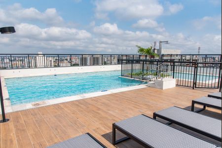 Apartamento à venda com 28m², 1 quarto e 1 vagaÁrea comum - Piscina