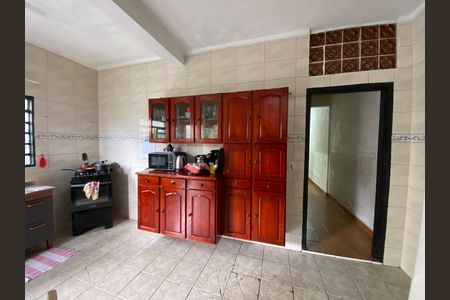 Casa à venda com 286m², 2 quartos e sem vaga Casa à venda com 286m², 2 quartos e sem vagaCozinha