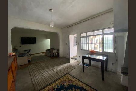 Casa à venda com 286m², 2 quartos e sem vaga Casa à venda com 286m², 2 quartos e sem vagaSala
