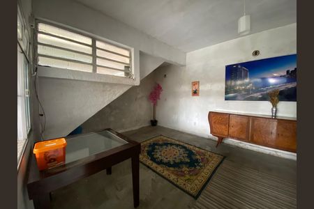 Casa à venda com 286m², 2 quartos e sem vaga Casa à venda com 286m², 2 quartos e sem vagaSala