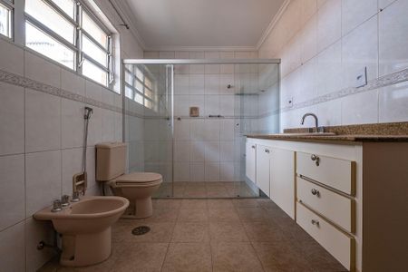Casa para alugar com 371m², 3 quartos e 4 vagas Casa para alugar com 371m², 3 quartos e 4 vagasSuíte 1