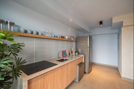 Studio à venda com 27m², 1 quarto e sem vagaÁrea comum - Salão de festas