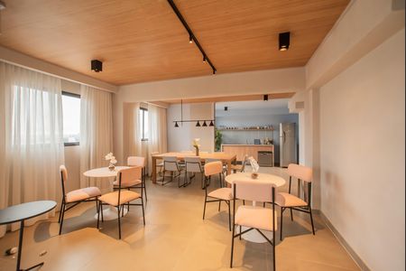 Studio à venda com 27m², 1 quarto e sem vagaÁrea comum - Salão de festas