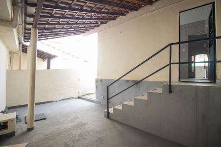Casa para alugar com 70m², 2 quartos e 1 vagaÁrea de Serviço