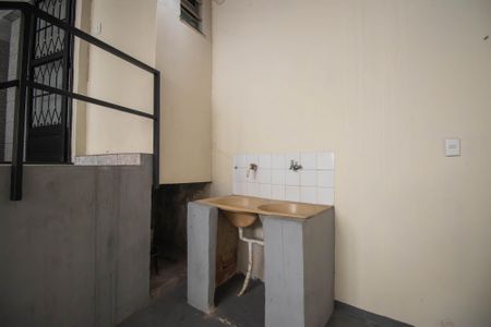 Casa para alugar com 70m², 2 quartos e 1 vagaÁrea de Serviço